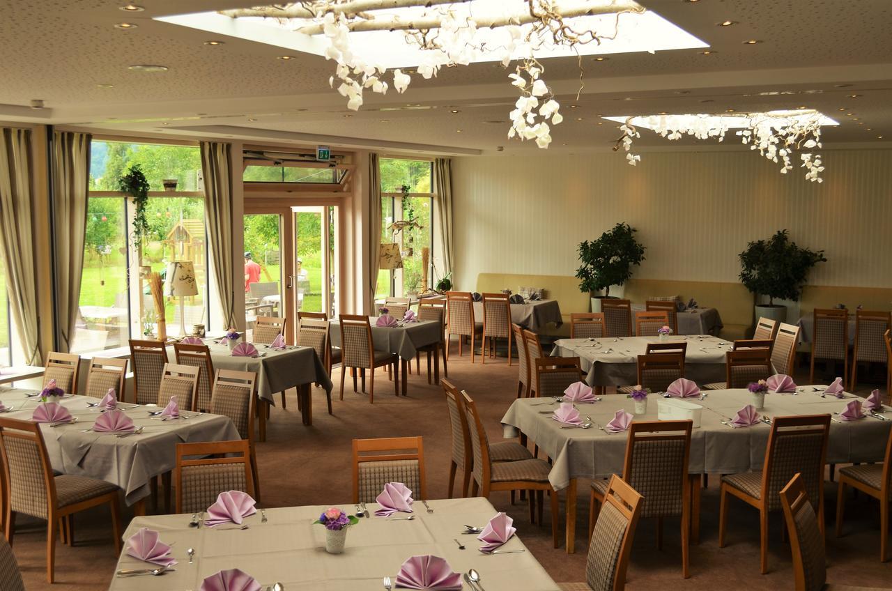 Hotel & Restaurant Kronenhof Am Weser-Radweg Oberweser Exteriör bild